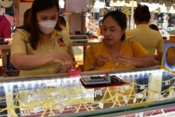 Giá vàng hôm nay 1-1: Giá vàng thế giới rơi xuống mức thấp nhất trong 3 tuần qua