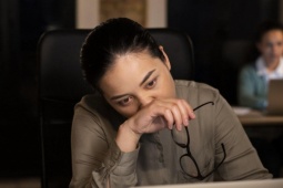 Chăm chỉ suốt nhiều năm vẫn nghèo, có thể bạn đang thiếu 3 điều khiến cuộc đời giậm chân tại chỗ