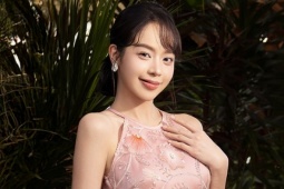 Thanh Thủy, Lương Thùy Linh diện áo dài đón năm 2026