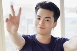 Khám túi sao: Negav rời xa hàng hiệu, thích dùng đồ giản dị