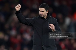 Arteta dùng tiểu xảo khiến Sancho bối rối, fan kêu gọi phạt thẻ đỏ