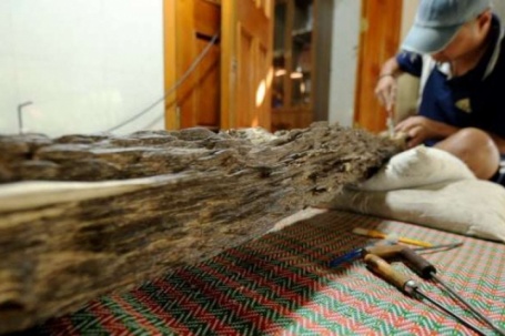 Cận cảnh khối trầm hương tốc bông “trăm năm có một” ở Hà Tĩnh, giá gần 1 tỷ