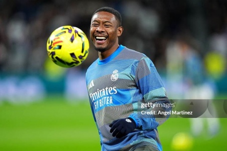 Tin mới nhất bóng đá trưa 1/1: Alaba có thể rời Real Madrid ngay trong tháng 1