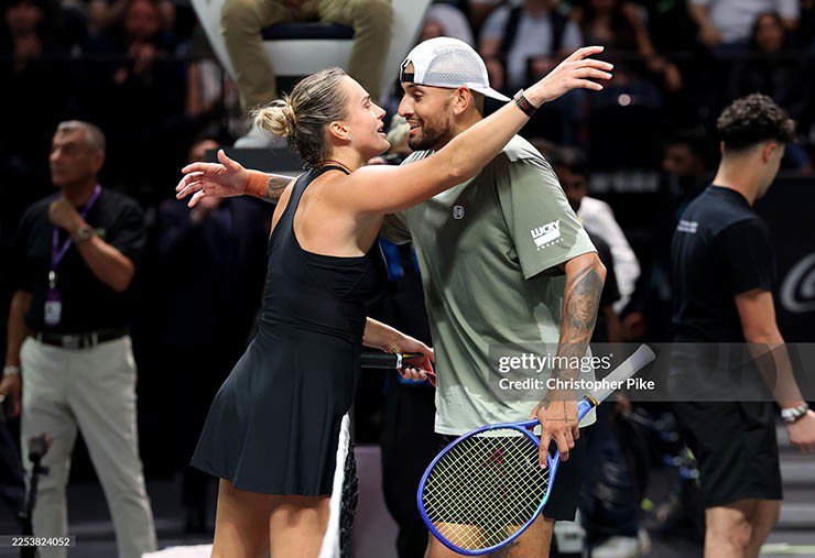 Sabalenka thất bại dễ dàng trước Kyrgios