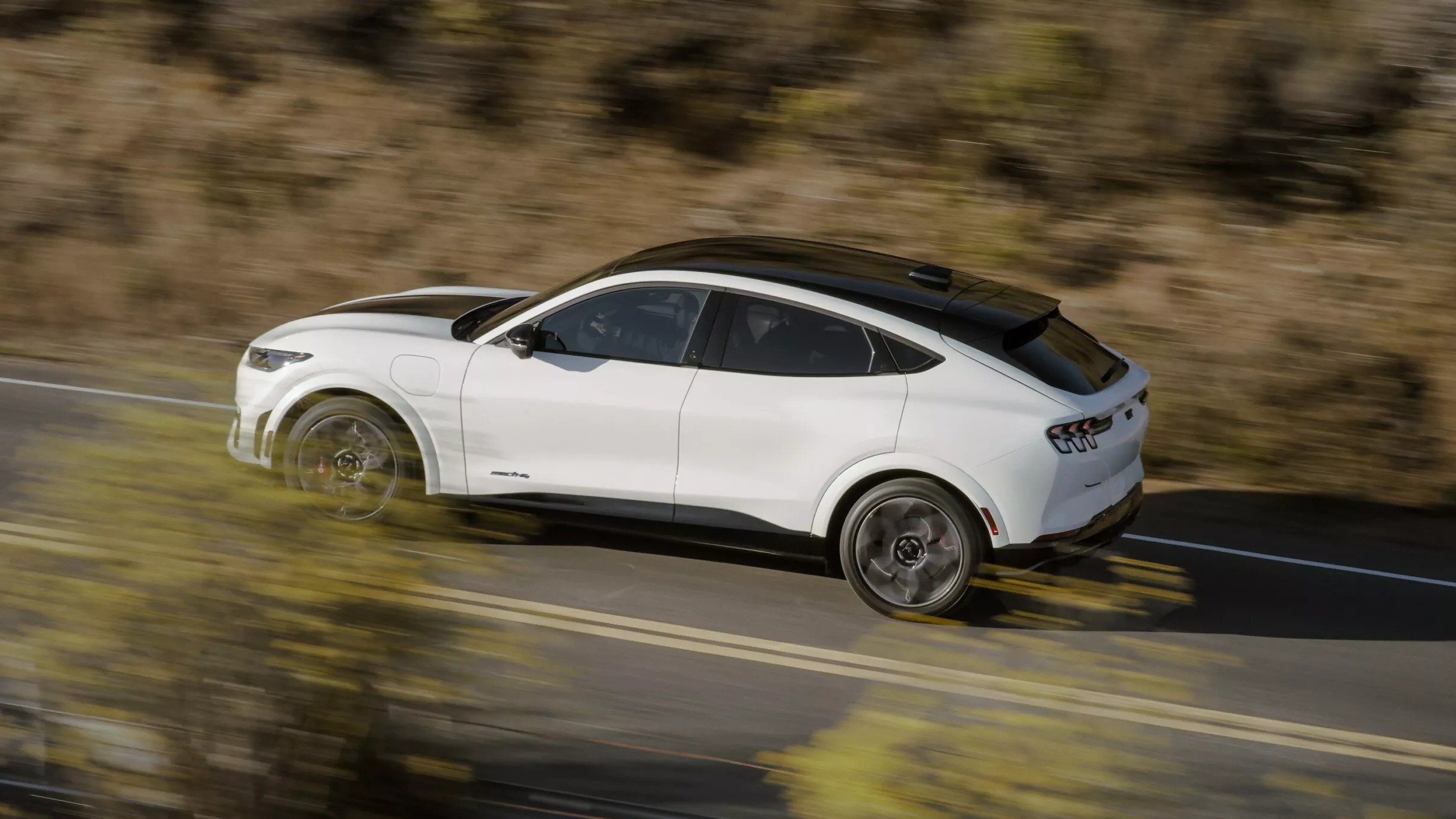 Lượng xe Ford&nbsp;Mustang Mach-E bị ảnh hưởng là&nbsp;88.064 chiếc.