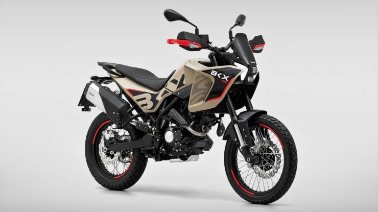 Tân binh Benelli BKX 125 gây sốt nhờ trang bị khủng, giá hợp lý - 1