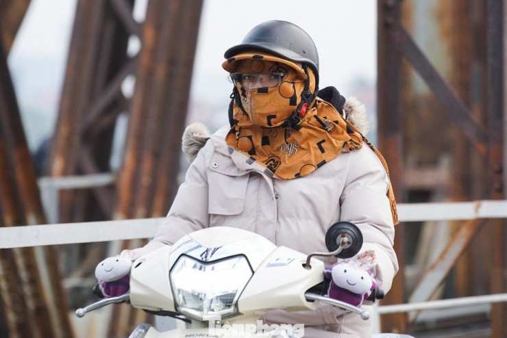 Miền Bắc rét đỉnh điểm, vùng núi có thể xuất hiện băng giá - 1