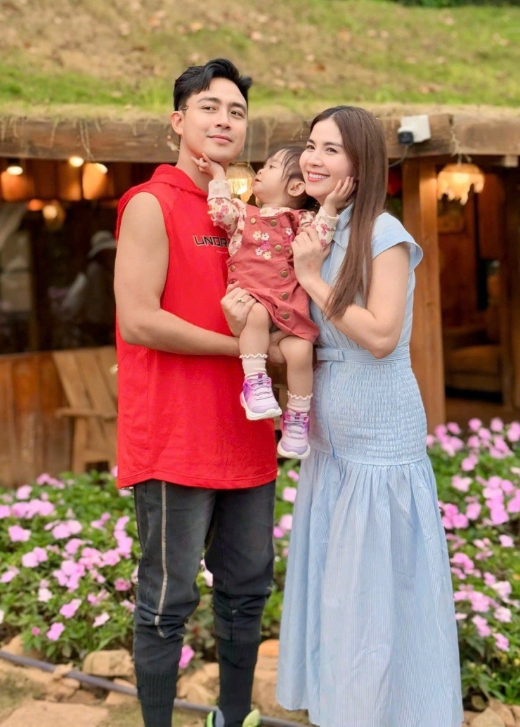 Gia đình Kha Ly và Thanh Duy tận hưởng kỳ nghỉ Tết Dương lịch kéo dài bốn ngày ở Đà Lạt - Lâm Đồng.