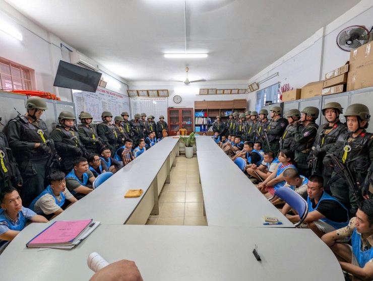 Cảnh sát bắt giữ nhóm đối tượng trong đường dây