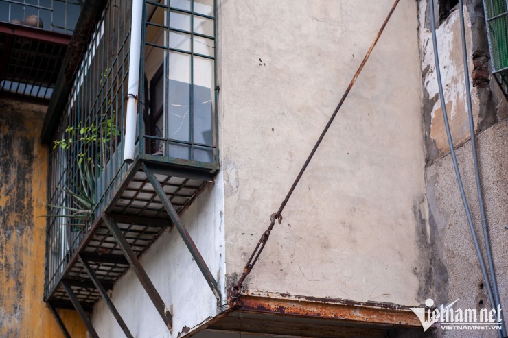 Chúng tôi ở trong khu tập thể cũ nên hệ thống đường ống xuống cấp đã lâu. Ảnh minh họa