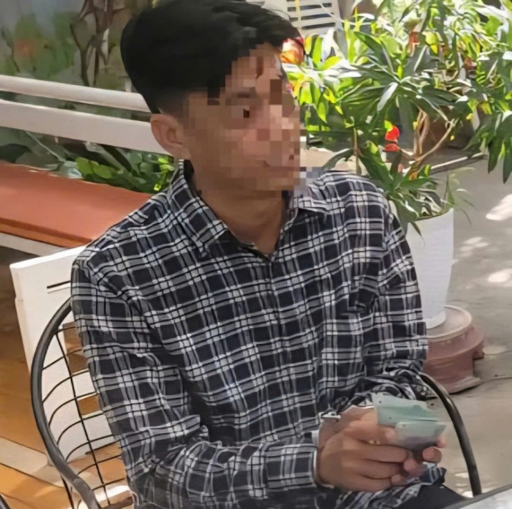 Nhân cùng số tiền đã nhận của chị TTA.