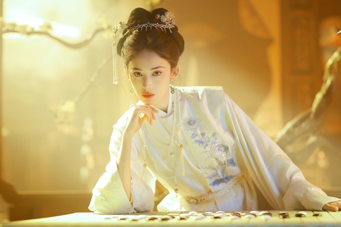 Cổ Lực Na Trát trong phim Ngọc Minh Trà Cốt. Ảnh: WeTV