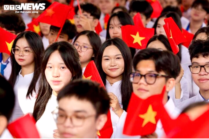 Học sinh từ mầm non đến phổ thông công lập cả nước được miễn học phí, bắt đầu từ 1/9/2025. (Ảnh minh hoạ)