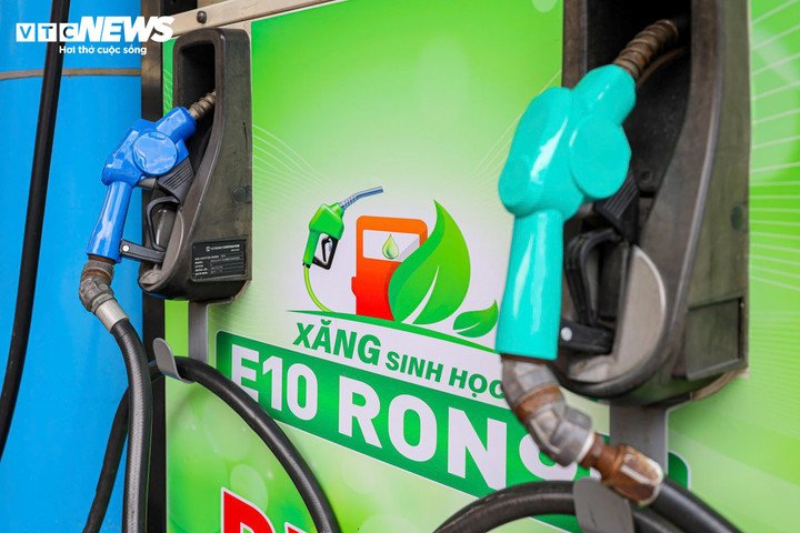 Xăng E10 sẽ được bán trên toàn quốc và thay thế xăng khoáng từ 1/6/2026. (Ảnh Minh Đức).