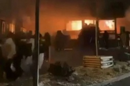 Vụ cháy quán bar Thụy Sĩ: Nhiều thi thể còn kẹt lại, hé lộ nguyên nhân không ngờ?