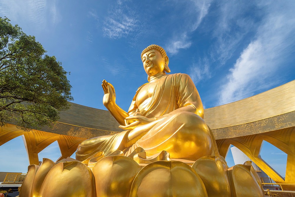 Cận cảnh tôn tượng “Đức Phật đến từ quá khứ” mới an vị tại núi Bà Đen, Tây Ninh - 7