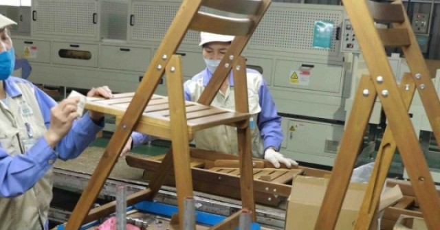 Mỹ hoãn tăng thuế cho loạt mặt hàng thế mạnh của Việt Nam