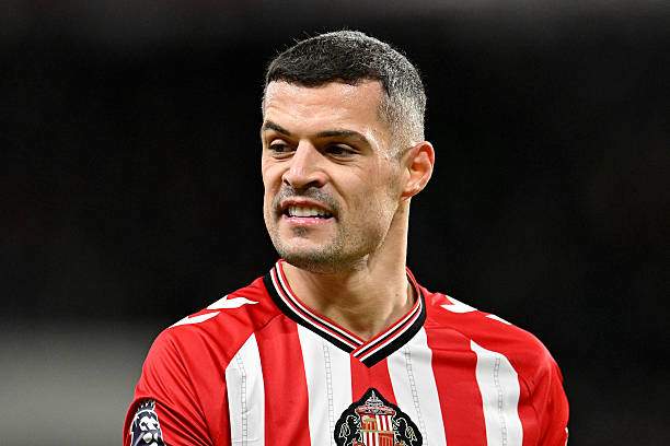 Xhaka vẫn là một trong những tiền vệ hay nhất Premier League, và anh đã chọn Sunderland vì đích thân Kyril Louis-Dreyfus gọi điện