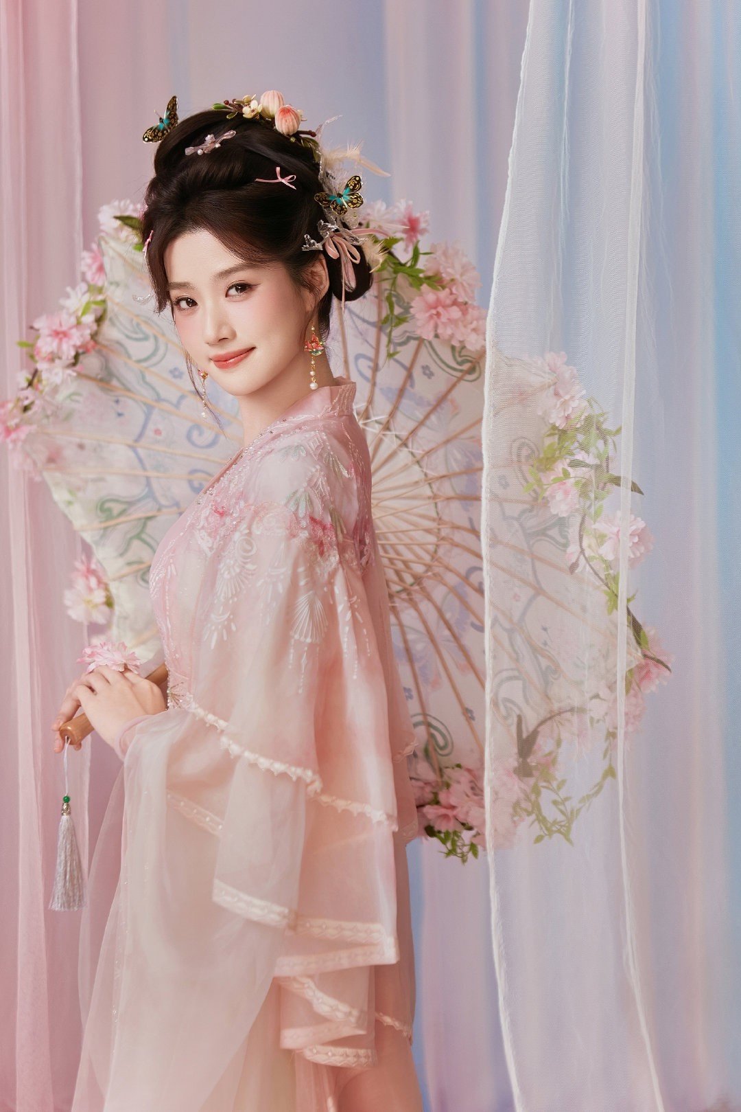 Sao Hoa ngữ có màn lột xác đỉnh cao: Từ "lỗ hổng visual" thành xinh như tiên nữ - 7