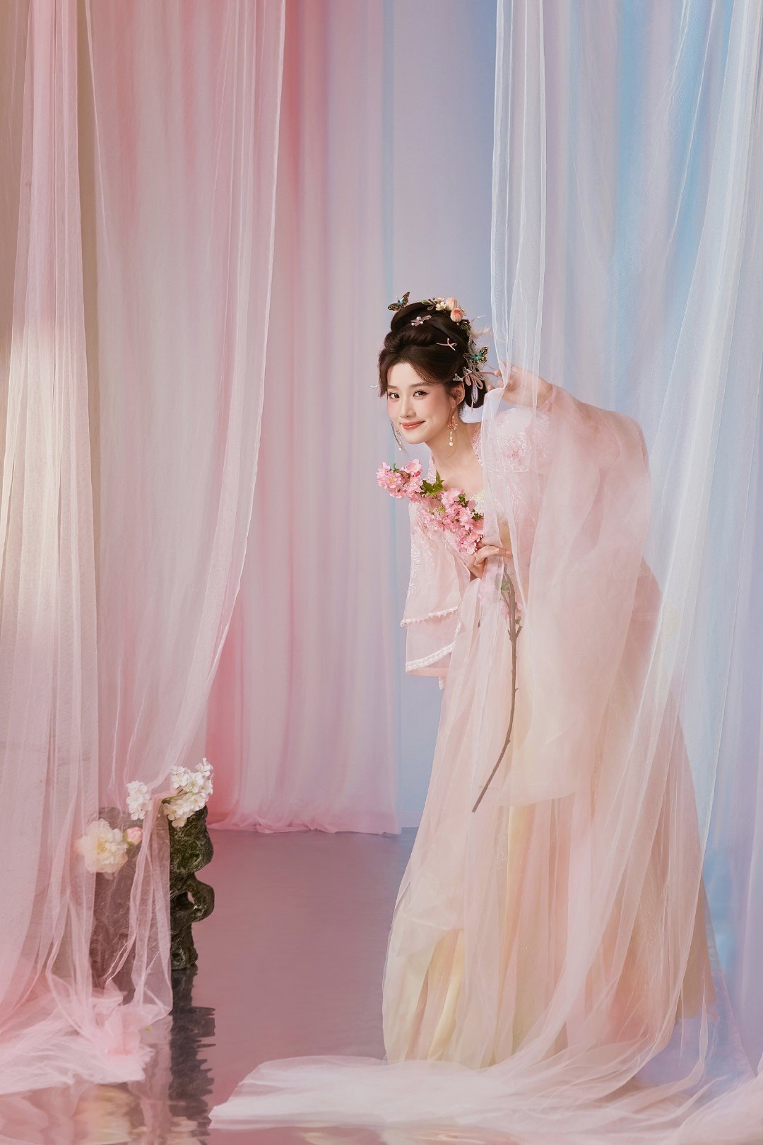 Sao Hoa ngữ có màn lột xác đỉnh cao: Từ "lỗ hổng visual" thành xinh như tiên nữ - 9