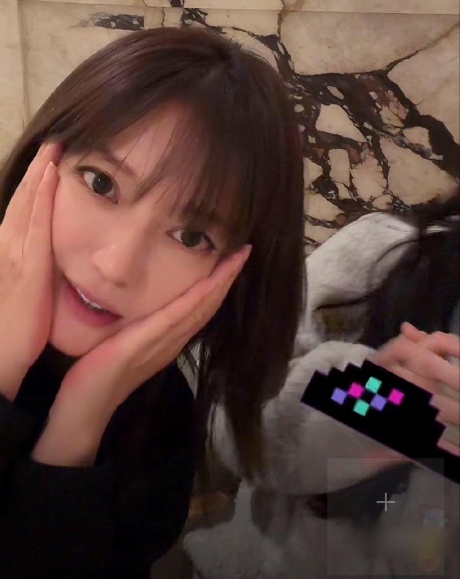 Triệu Vy xuất hiện công khai trên nền tảng Douyin.