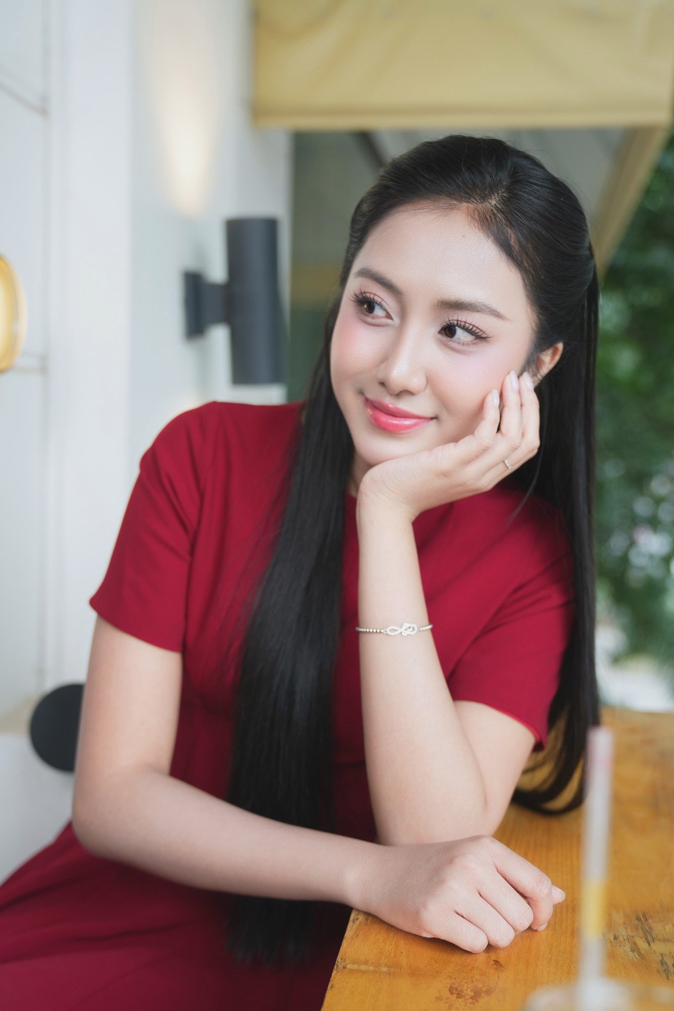 Hà Trúc Linh: 'Tôi đã phụ giúp bố mẹ những khoản tiền vừa sức' - 8