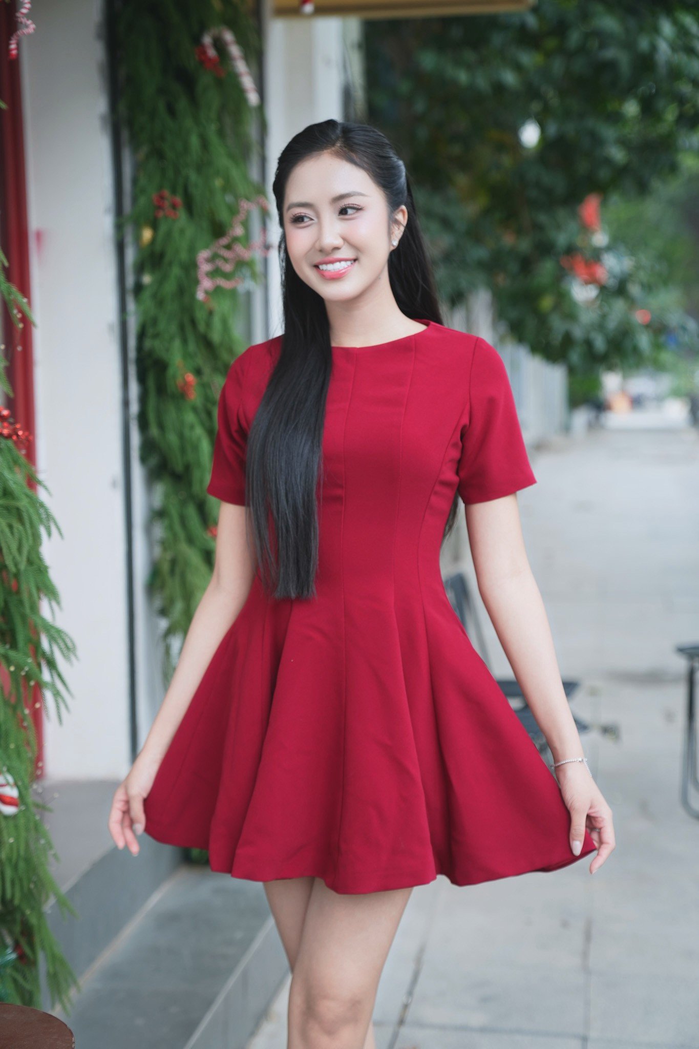 Hà Trúc Linh: 'Tôi đã phụ giúp bố mẹ những khoản tiền vừa sức' - 10