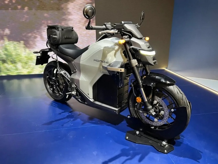 Honda WN7 được trưng bày tại Triển lãm EICMA 2025. Ảnh: UNN