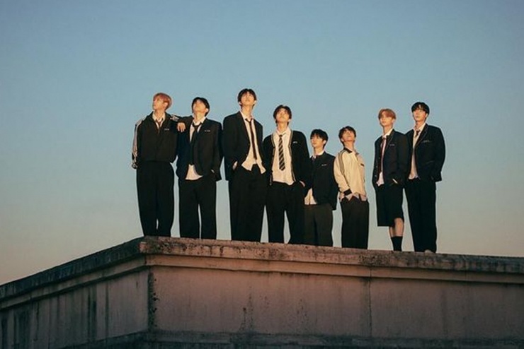 Nhóm K-pop nam ALPHA DRIVE ONE. (Ảnh: WAKEONE)