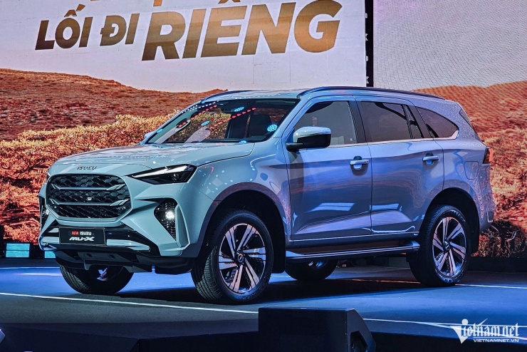 Loạt xe gầm cao 7 chỗ đã trình làng thị trường Việt Nam trong năm 2025 - 4