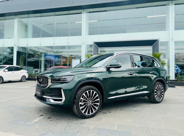 Loạt xe gầm cao 7 chỗ đã trình làng thị trường Việt Nam trong năm 2025 - 9