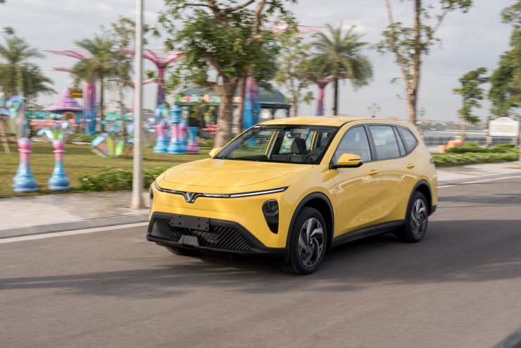 Loạt xe gầm cao 7 chỗ đã trình làng thị trường Việt Nam trong năm 2025 - 10