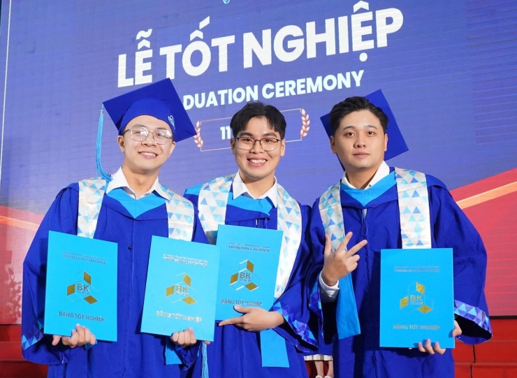 Sinh viên Trường ĐH Bách khoa TP.HCM trong lễ tốt nghiệp. Ảnh: BK