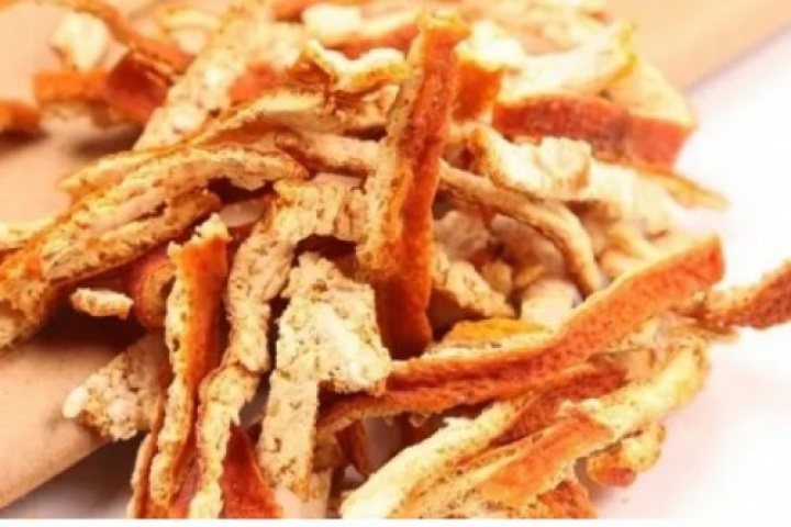 Loại vỏ trái cây bổ gấp nhiều lần ruột, phơi khô sẽ hóa "thuốc quý" cho sức khỏe