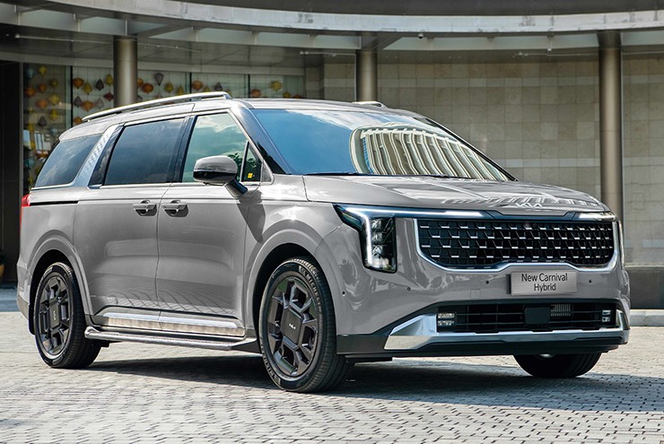 Kia Carnival có thêm bản giá mềm tại Việt Nam