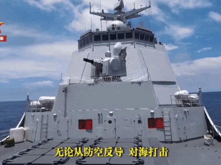 Trung Quốc biên chế tàu khu trục tên lửa mới