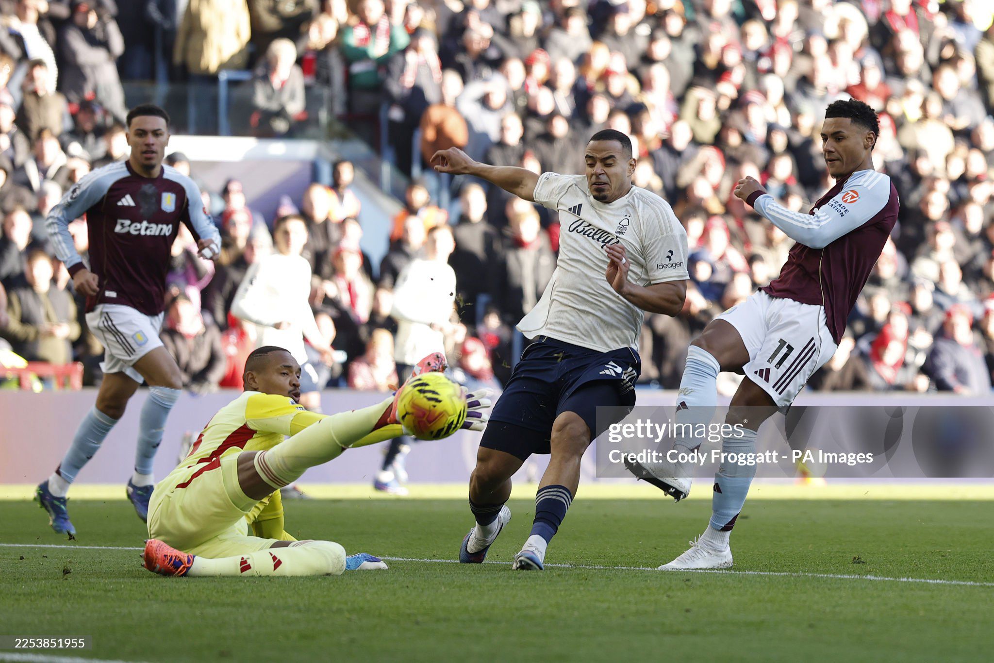 Trực tiếp bóng đá Aston Villa - Nottingham Forest: Chiến thắng ấn tượng (Hết giờ) - 1