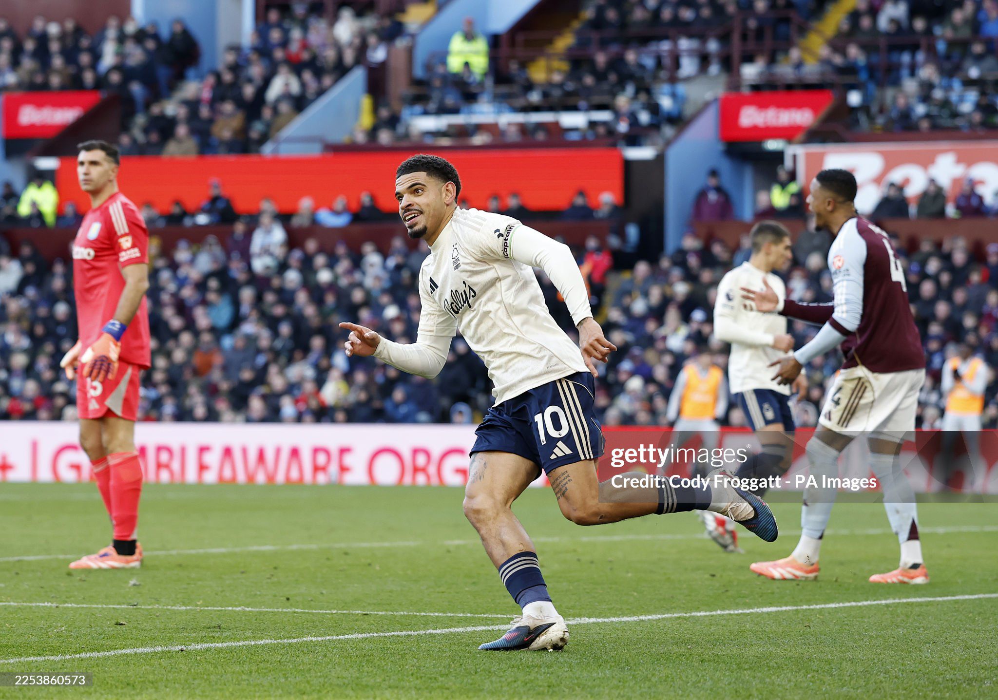 Trực tiếp bóng đá Aston Villa - Nottingham Forest: Chiến thắng ấn tượng (Hết giờ) - 9