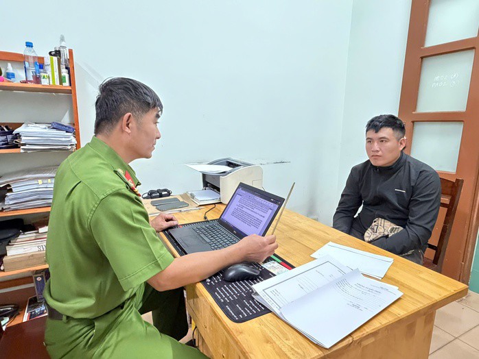 Công an làm việc với đối tượng Phạm Ngọc Khánh