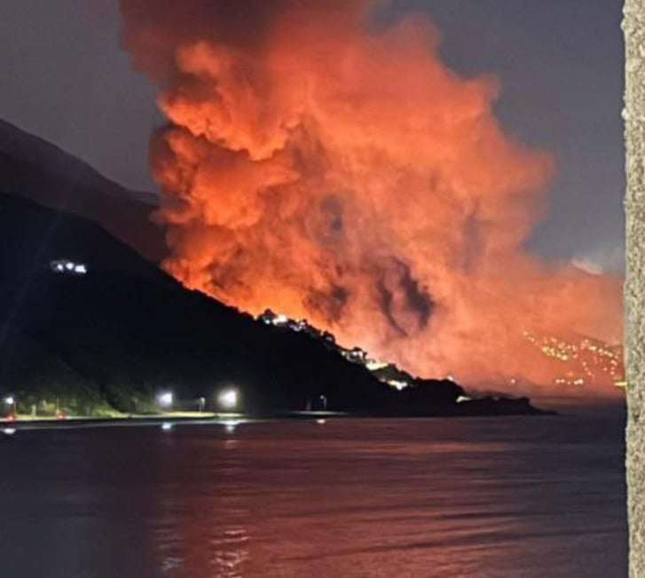 Nổ lớn ở Caracas. Ảnh từ mạng xã hội.