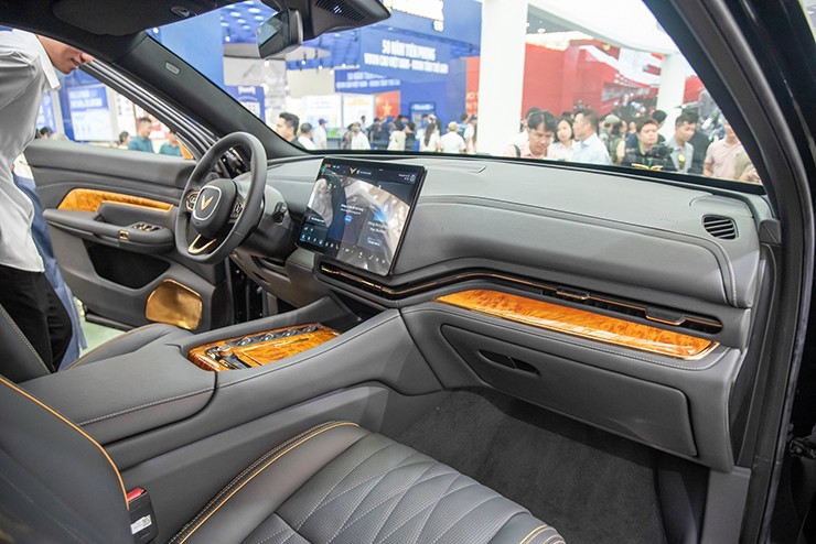 Nội thất&nbsp;Lạc Hồng 900 LX