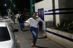 Nhân chứng nói 'bầu trời rực đỏ, mặt đất rung chuyển' khi Mỹ tấn công Venezuela