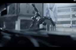 Startup Trung Quốc ra robot hình người 'bỏ vừa trong balo'