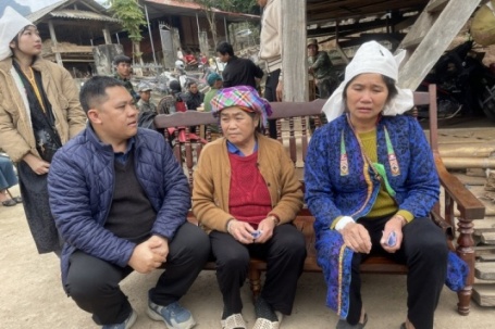 Một người tử vong, nhiều người nhập viện nghi ngộ độc ở xã Mường Giôn,...