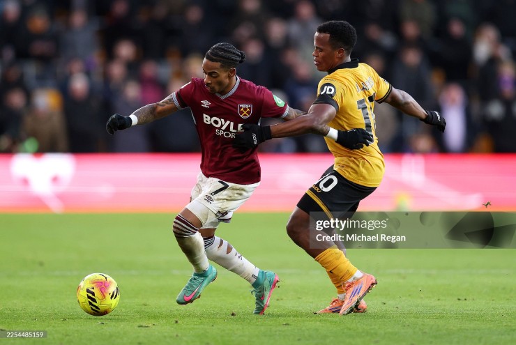 West Ham gặp khó trước Wolves
