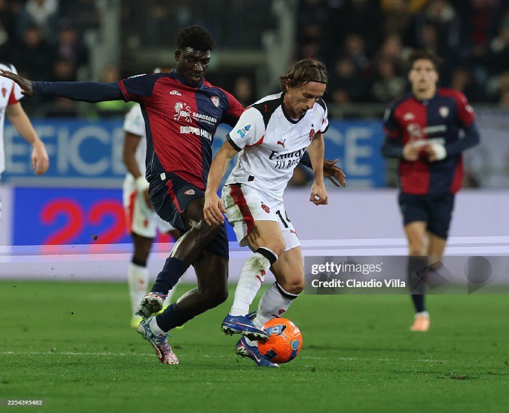 Milan thắng tối thiểu