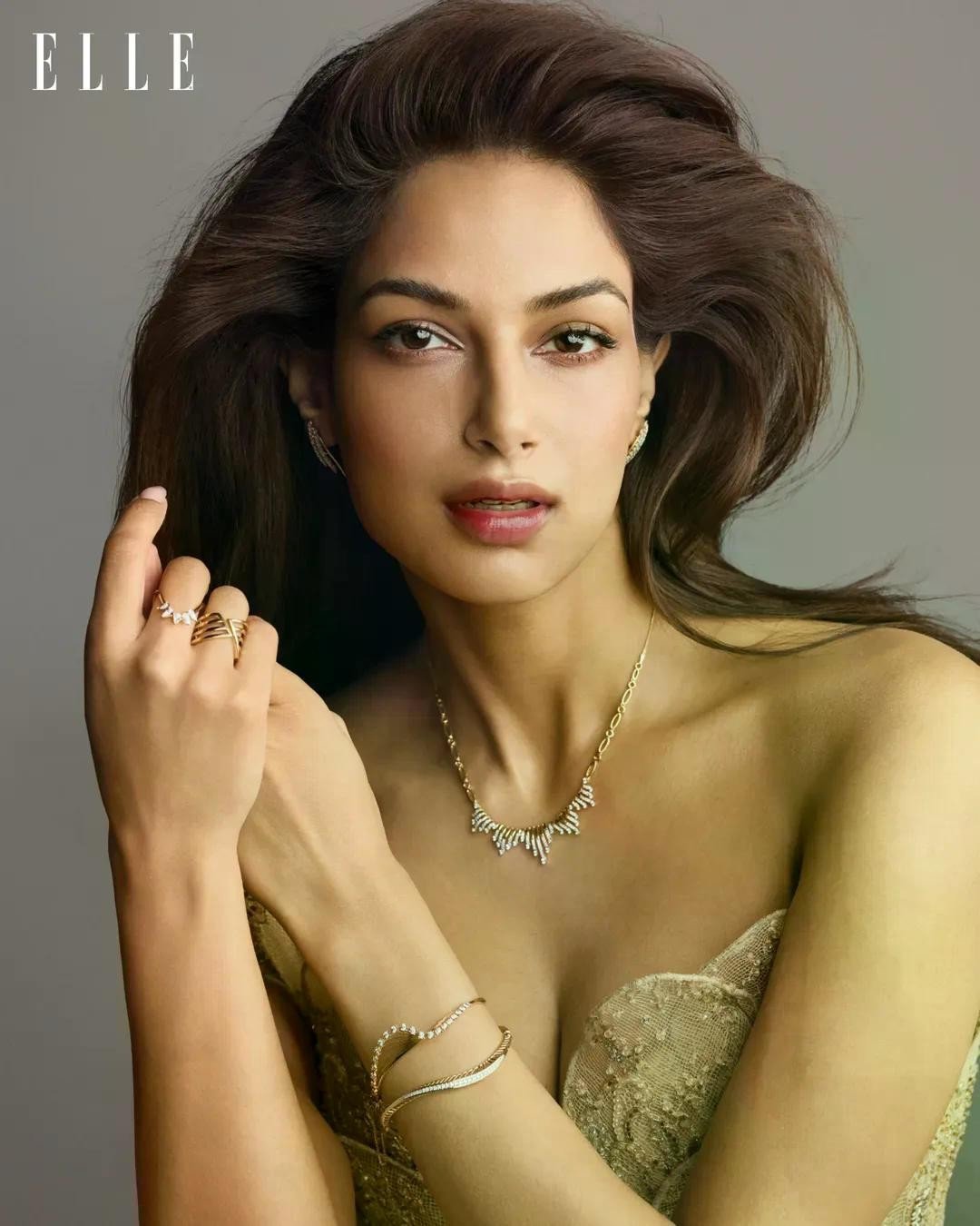 Hai hoa hậu vào top 100 gương mặt đẹp nhất thế giới - 8