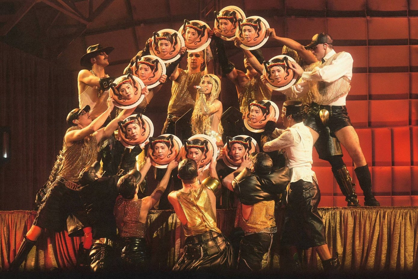 Chuỗi 3 concert đón 120.000 khán giả gây choáng ngợp của Thái Y Lâm.