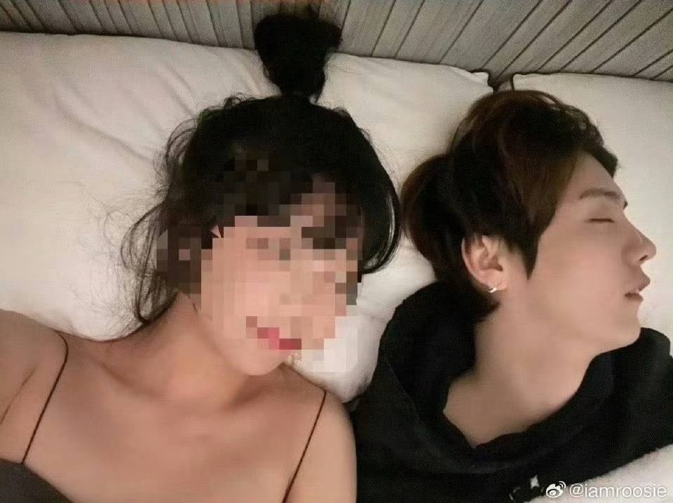 @iamroosie” đăng đàn "bóc phốt" đã quan hệ với nhiều sao nam gây chấn động showbiz Hoa ngữ.