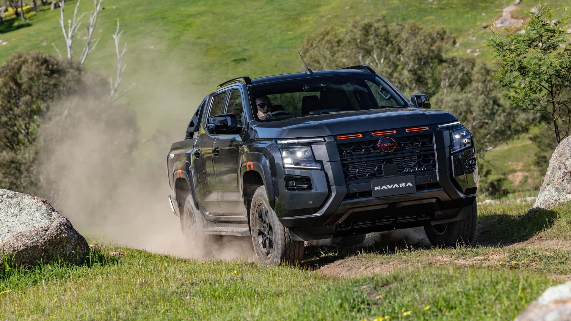 Nissan Navara 2026 thế hệ mới có mối liên hệ mật thiết với Mitsubishi Triton.